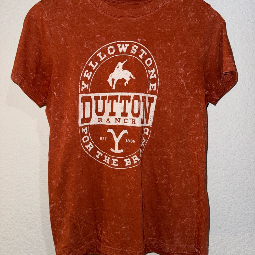 Dutton Ranch Women's Short Sleeve Tee - Rust